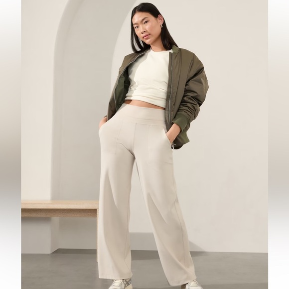 Athleta womens 2X VENICE HIGH RISE WAISTBAND WIDE LEG PANTS pockets semi fitted - Picture 1 of 10